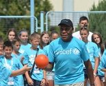 Danny Glover se družio s mališanima: Djeca u BiH su prekrasna