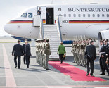 Drogirani Turčin napravio lom u avionu Angele Merkel