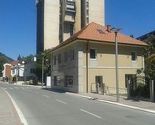 Benzinom polivena i zapaljena povratnička kuća u Zvorniku