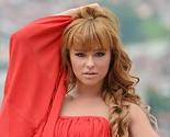 Miss Earth BiH: Nadina Fajković svira saksofon i klavir
