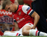 Arsenal bez Podolskog najmanje dva mjeseca