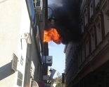 Kod hotela Europe u Sarajevu gorjela dva stana, čovjek spašen iz požara