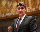 Zoran Milanović: Ćirilicu vraćamo našom voljom, a ne pod pritiskom