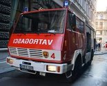 Sarajevo: Izgorio BMW na Baščaršiji, intervenisali vatrogasci