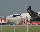Nakon izlijetanja sa piste radnici prefarbali logo Thai Airwaysa na avionu