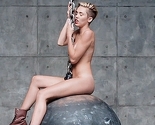 Miley Cyrus potpuno gola u spotu za pjesmu "Wrecking Ball"
