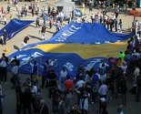 Ulice Žiline plavo-žute, navijači razvili zastave BiH ali i Brazila