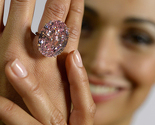 Dijamant Pink star bit će prodan za čak 60 miliona dolara
