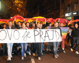 Parada ponosa ipak održana u Beogradu, LGBT aktivisti šetali, dok su desničari "spavali"