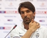 Buffon: Ode li Pirlo moglo bi početi raspadanje u Juventusu