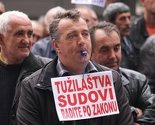 Radnici Hidrogradnje okupili se ispred zgrade RTV doma u Sarajevu