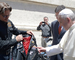 Papa Franjo prodaje svoj Harley Davidson
