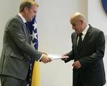 Sorensen uručio Bevandi Izvještaj EK o napretku BiH