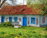 Selo obojenih kućica u Poljskoj