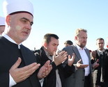 Izetbegović i Kavazović obišli Tomašicu: Zlo koje se nikada više ne smije ponoviti