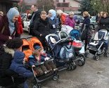 Majke s bebama ispred zgrade Vlade ZDK: Nećemo bajke, već naknade