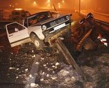 Zenica: Bježeći od policije ukradenim automobilom udarili u banderu