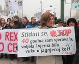 Više stotina građana na protestima u Sarajevu protiv eutanazije pasa
