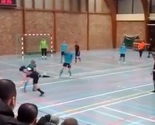 Pogledajte fenomenalni dribling nadarenog malonogometaša