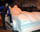 Turčin napravio Batmobil od tri tone snijega