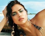 Izazovna Irina Shayk predstavila nove kupaće kostime