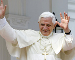 Benedict XVI razriješio dužnosti 400 svećenika zbog zlostavljanja djece