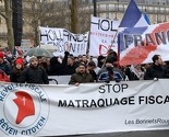 Demonstracije u Parizu protiv Hollandeove politike