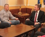 Izetbegović primio Orića i Mandžića: Ovo je novi pritisak Srbije na branioce BiH