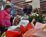 Suze, cvijeće i tužno sjećanje na 68 ubijenih Sarajlija na pijaci Markale