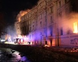 Protesti u Sarajevu: Zgrada Vlade KS je gotovo u cijelosti izgorjela