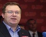 Grupa demonstranata nasrnula na Lipovaču, a on se sakrio u MUP