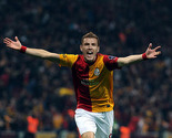 Turski mediji: Džeko se priključuje Hajroviću u Galatasarayju