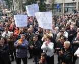 Nekoliko stotina građana Tuzle protestovalo u znak podrške načelniku Imamoviću