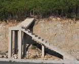Dvojica Bosanaca na Mljetu postavili stepenice za nigdje