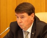 Hiljade ljudi za prisajedinjenje Krima Rusiji, obratio im se Sergej Tsekov
