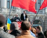 Pogledajte kako su proruski demonstranti Klička gađali jajima