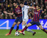 Džeko asistent u porazu Cityja od Barcelone, PSG rutinski protiv Bayera