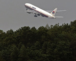 Kompanija Malaysia Airlines priznala da je nestali avion prevozio zapaljive baterije