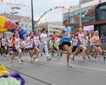Oko 1.000 takmičara na utrci Vivicitta: Ulicama Sarajeva trčali i mladi i stari