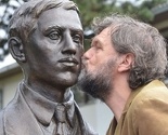 Kusturica u Tovariševu otkrio bistu Gavrilu Principu
