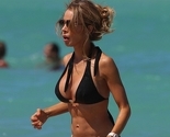 Zanosna Lisa Hochstein uživa na plažama Miamija