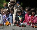 Cvijeće na Spomeniku ubijenoj djeci Sarajeva: Oni su ubijani planski i kontinuirano