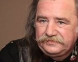 Violončelist Vedran Smajlović vratio komad Vijećnice koji je 1993. ponio iz Sarajeva
