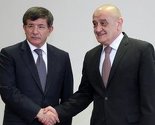 Bevanda se sastao sa Davutogluom i izrazio saučešće