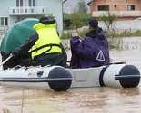 Klix.ba u Doglodima i Osjeku: Sve je pod vodom, građani se mole za prestanak padavina