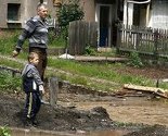 Neizvjesnost u Nemili i nakon povlačenja vode: Dvorišta puna blata