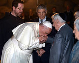 Jerusalem: Papa Franjo poljubio ruke preživjelim logorašima holokausta