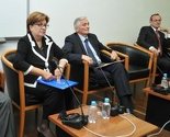 Banke trebaju sniziti kamate, a na obnovi od poplava trebaju raditi domaće firme