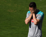 Cristiano Ronaldo šepajući napustio trening