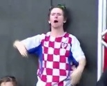 Navijač koji je Brazilcima objašnjavao da nije bilo penala je Irac